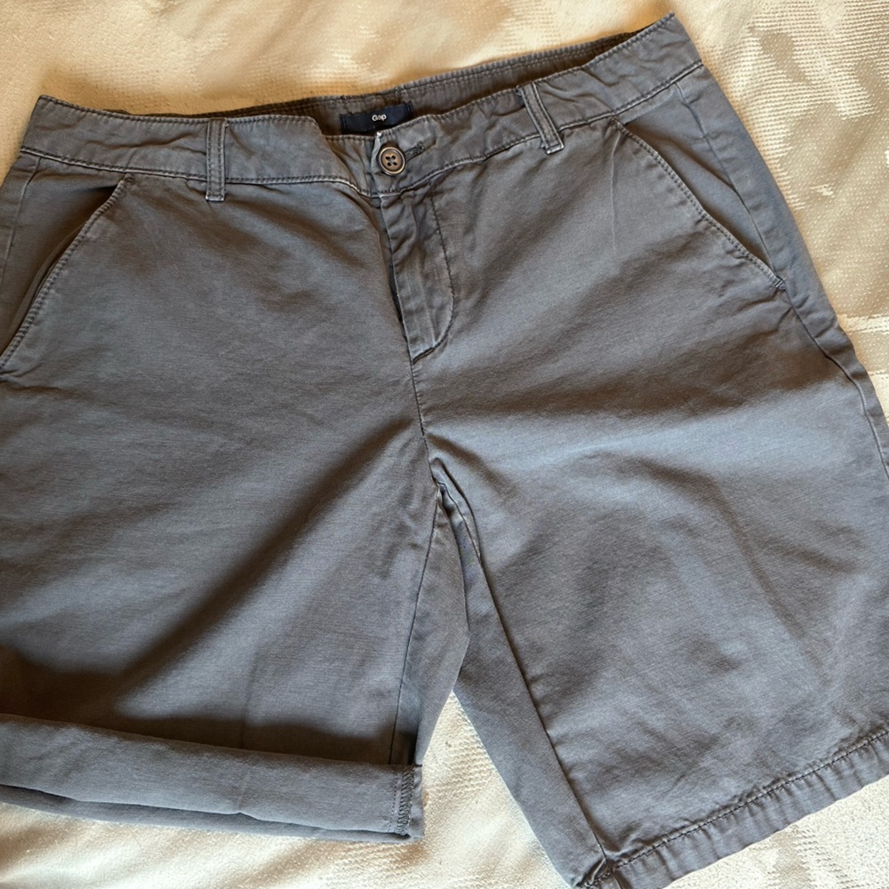Gap chino shorts